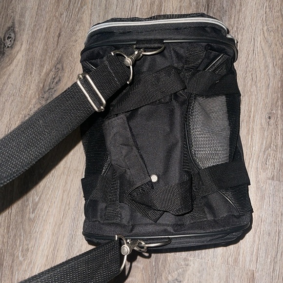 Sherpa Lined Deluxe Airline Approved Pet Carrier - Picture 15 of 16